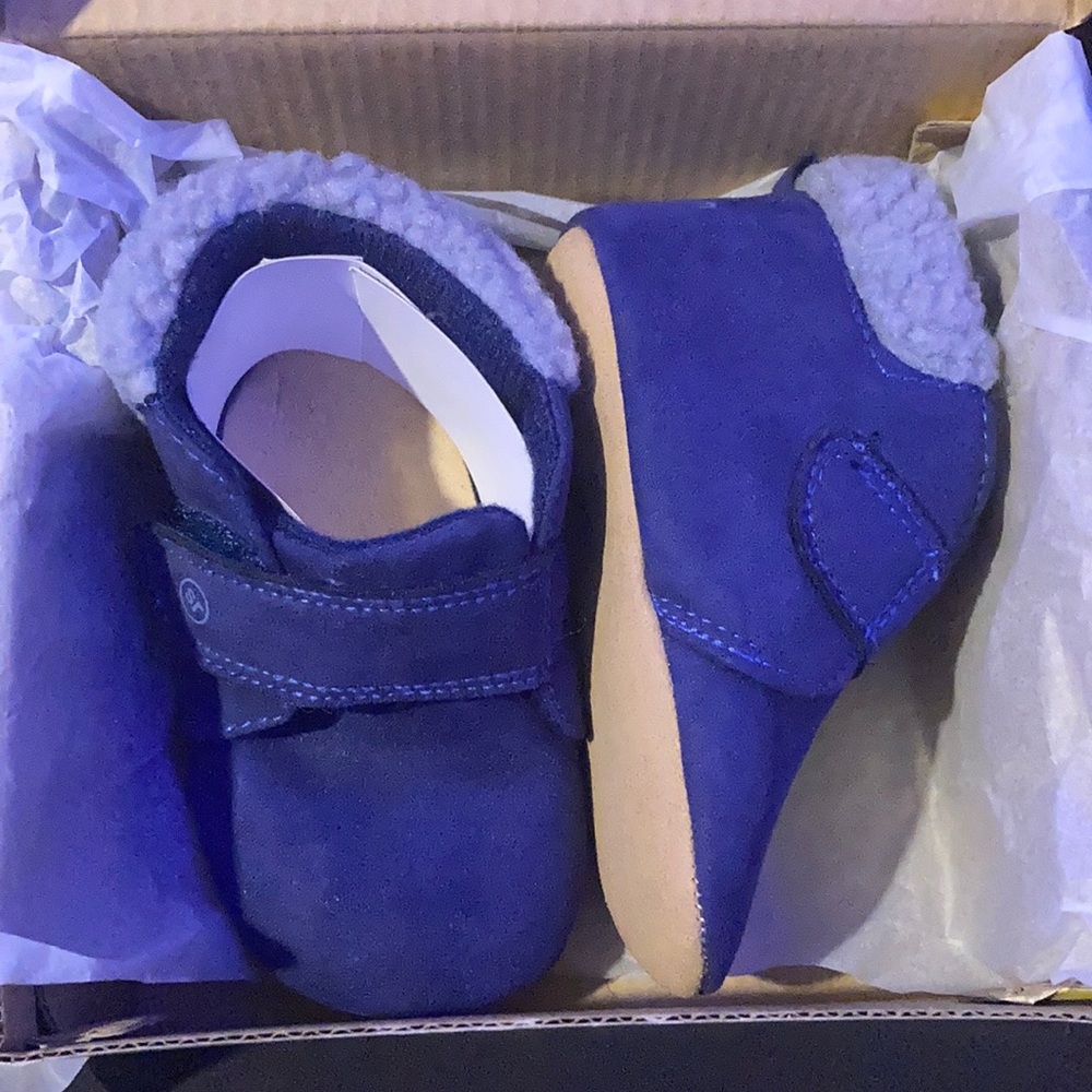 New Stride rite baby shoes size 4 months